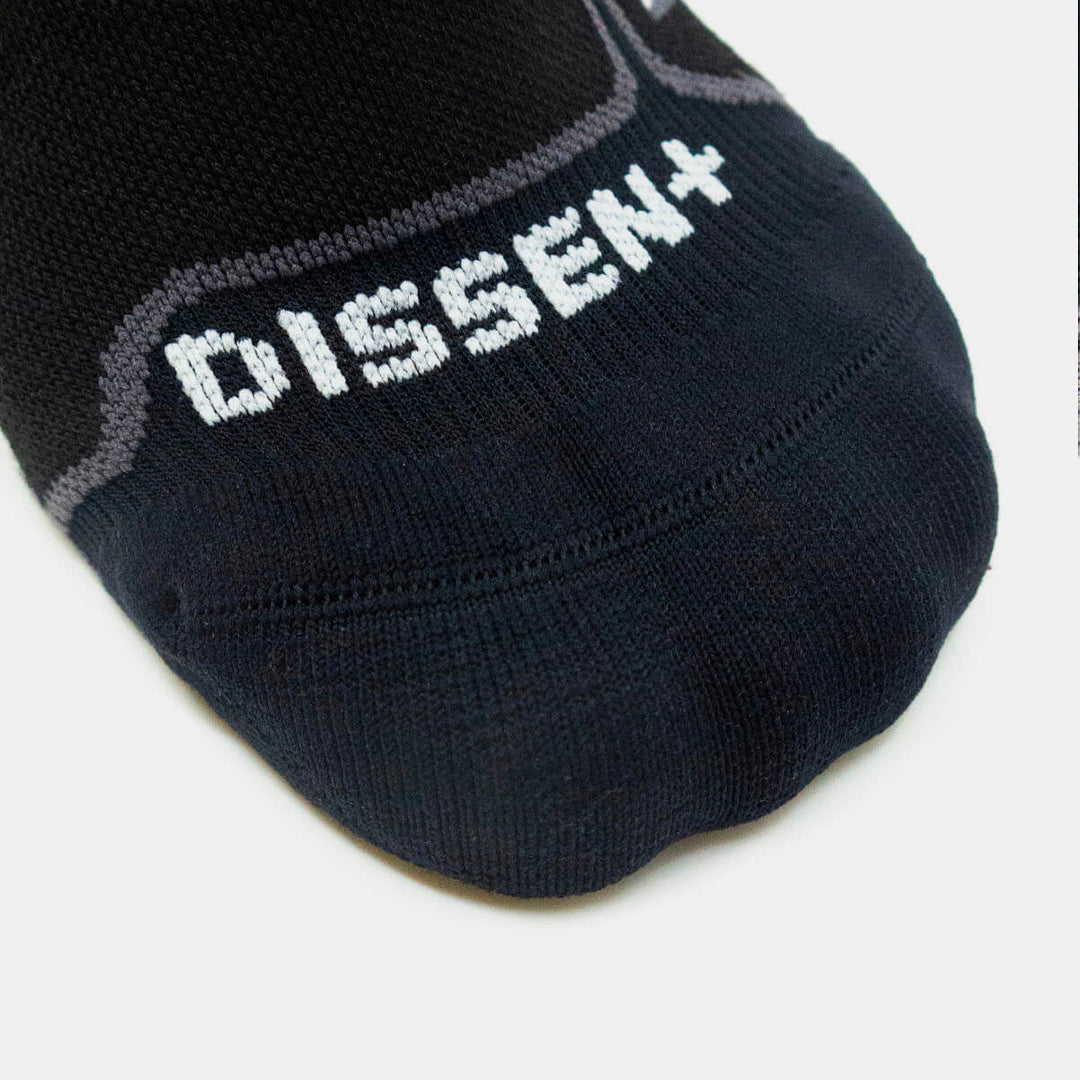 DISSENT Labs GFX Hybrid Sock from 4frnt skis super close up of toe